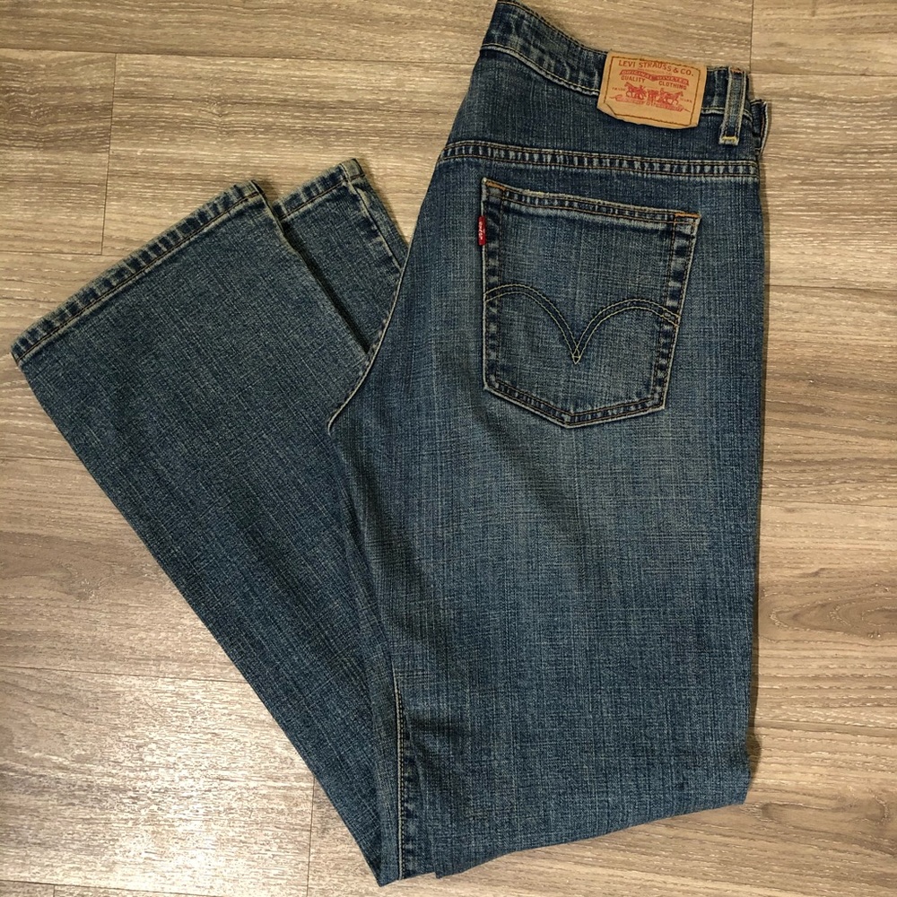 Levi’s Womens regular jeans size 6m